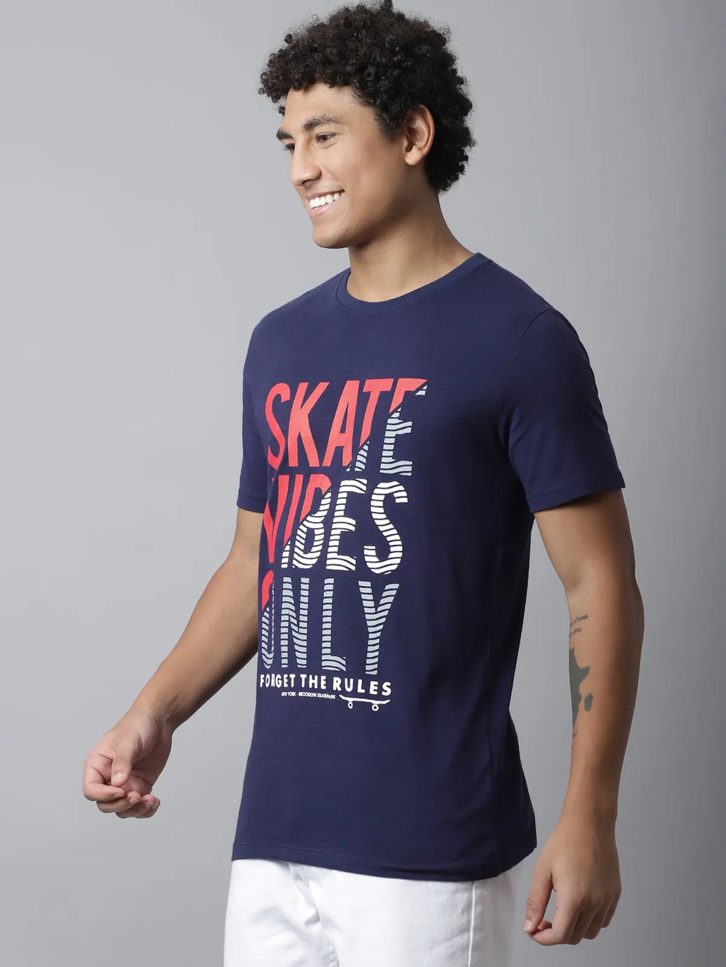Navy Blue Regular-Fit T-shirt For Men With Front Print