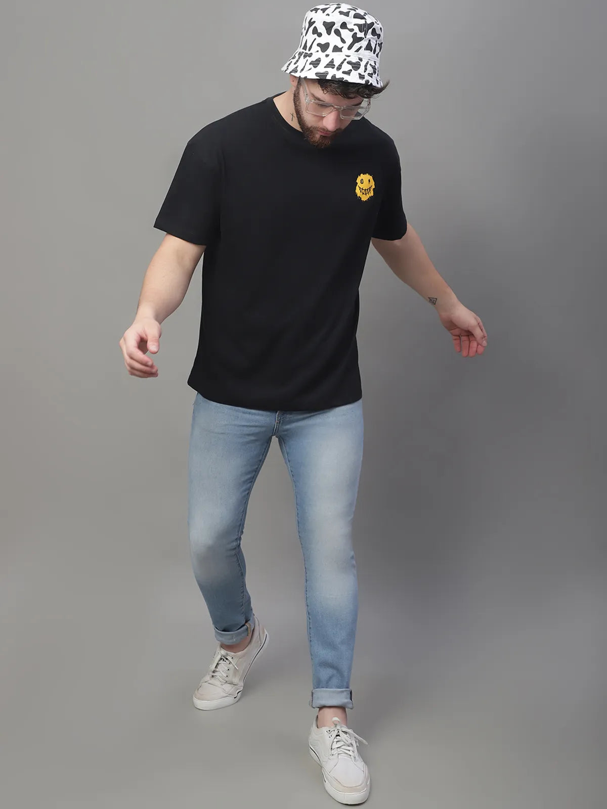 Black Smiley Face Printed Oversized T-shirt For Men